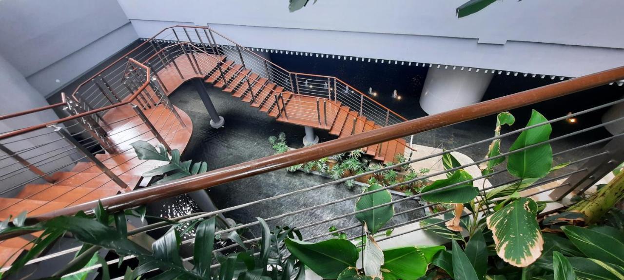 Stylish&Comfort Unit With Balcony In Air Makati Μακάτι Εξωτερικό φωτογραφία